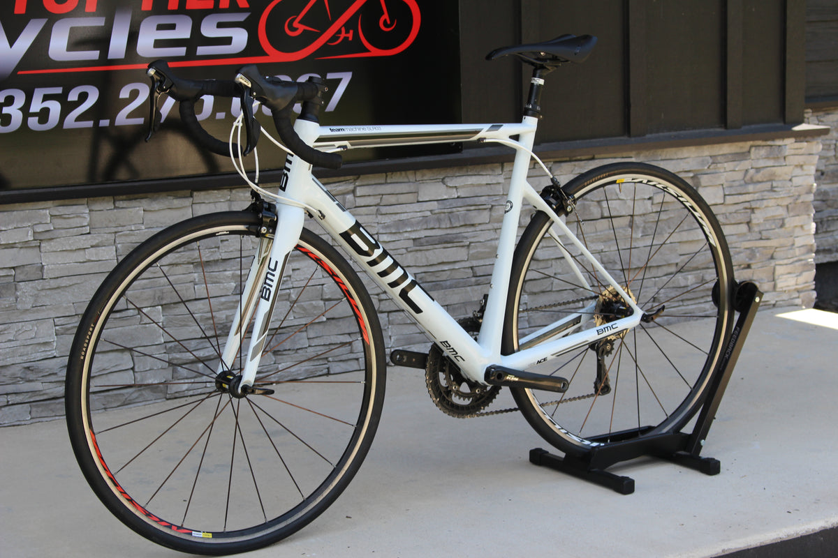 2016 BMC TeamMachine SLR03- 105- 19lbs- Full Carbon