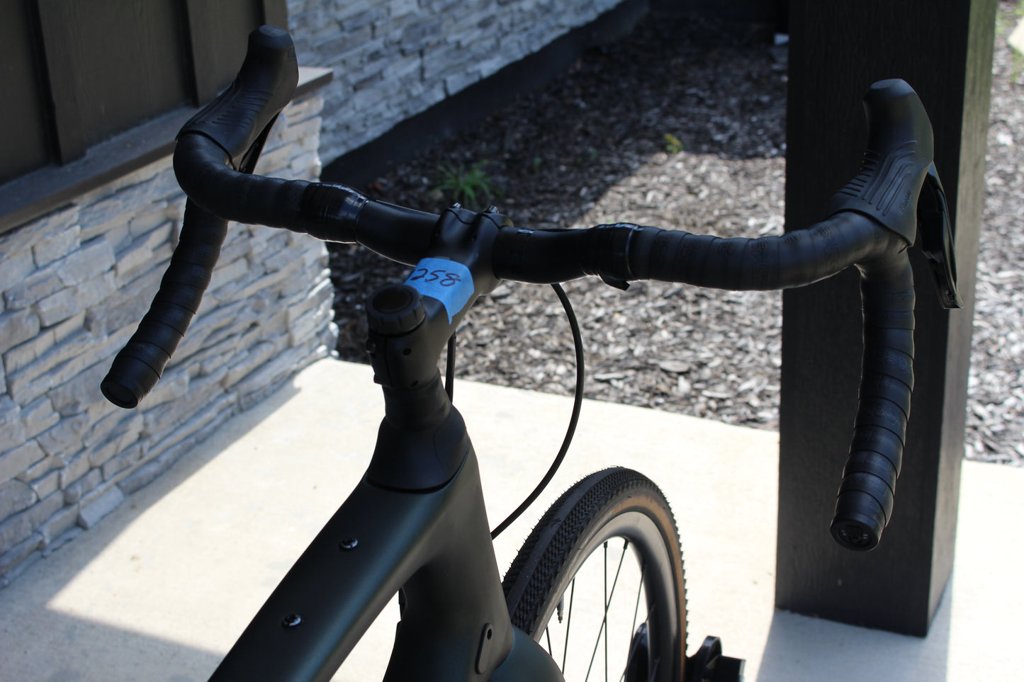 2021 Specialized Diverge Expert Di2- Carbon- Gravel