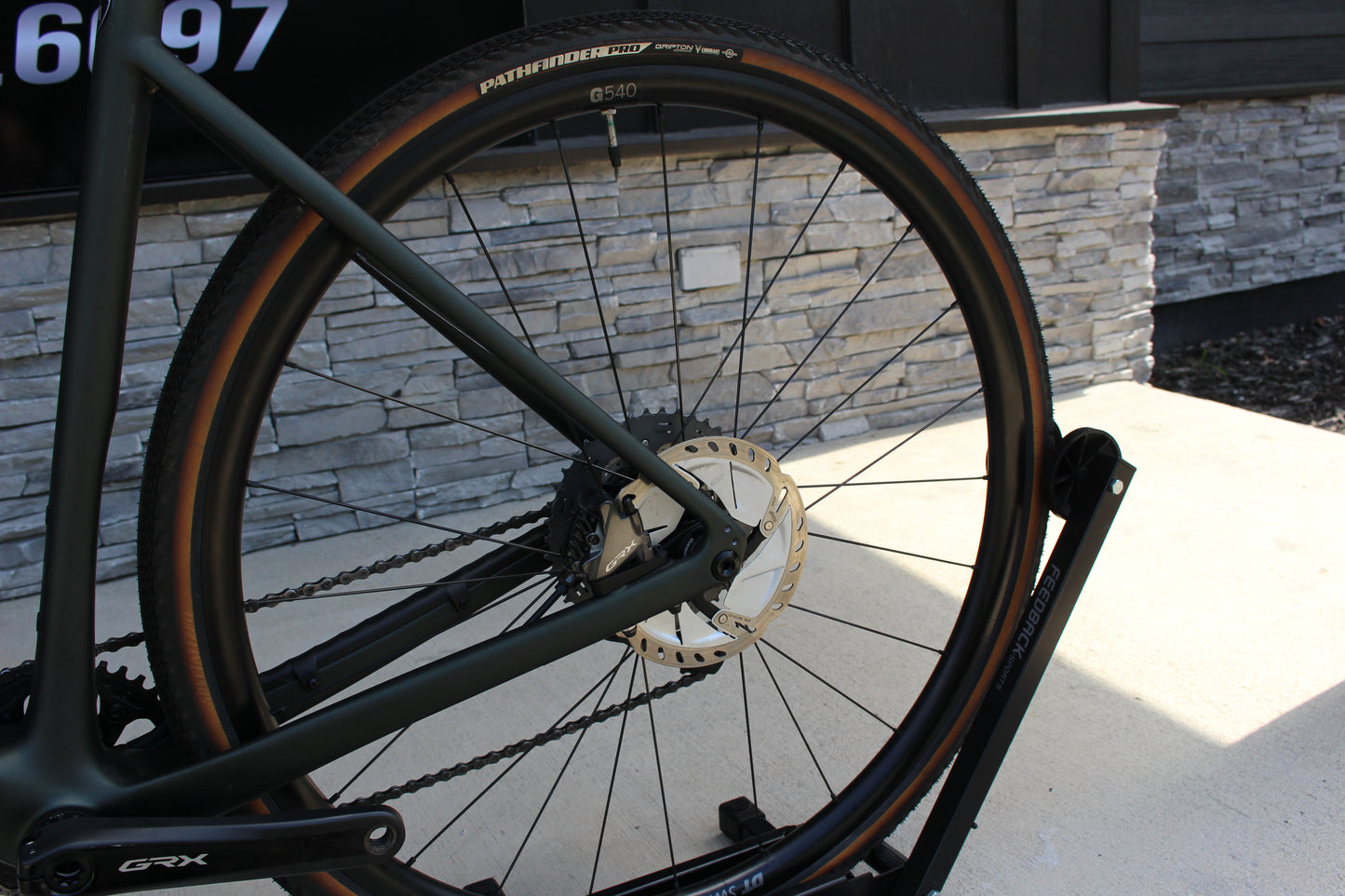 2021 Specialized Diverge Expert Di2- Carbon- Gravel