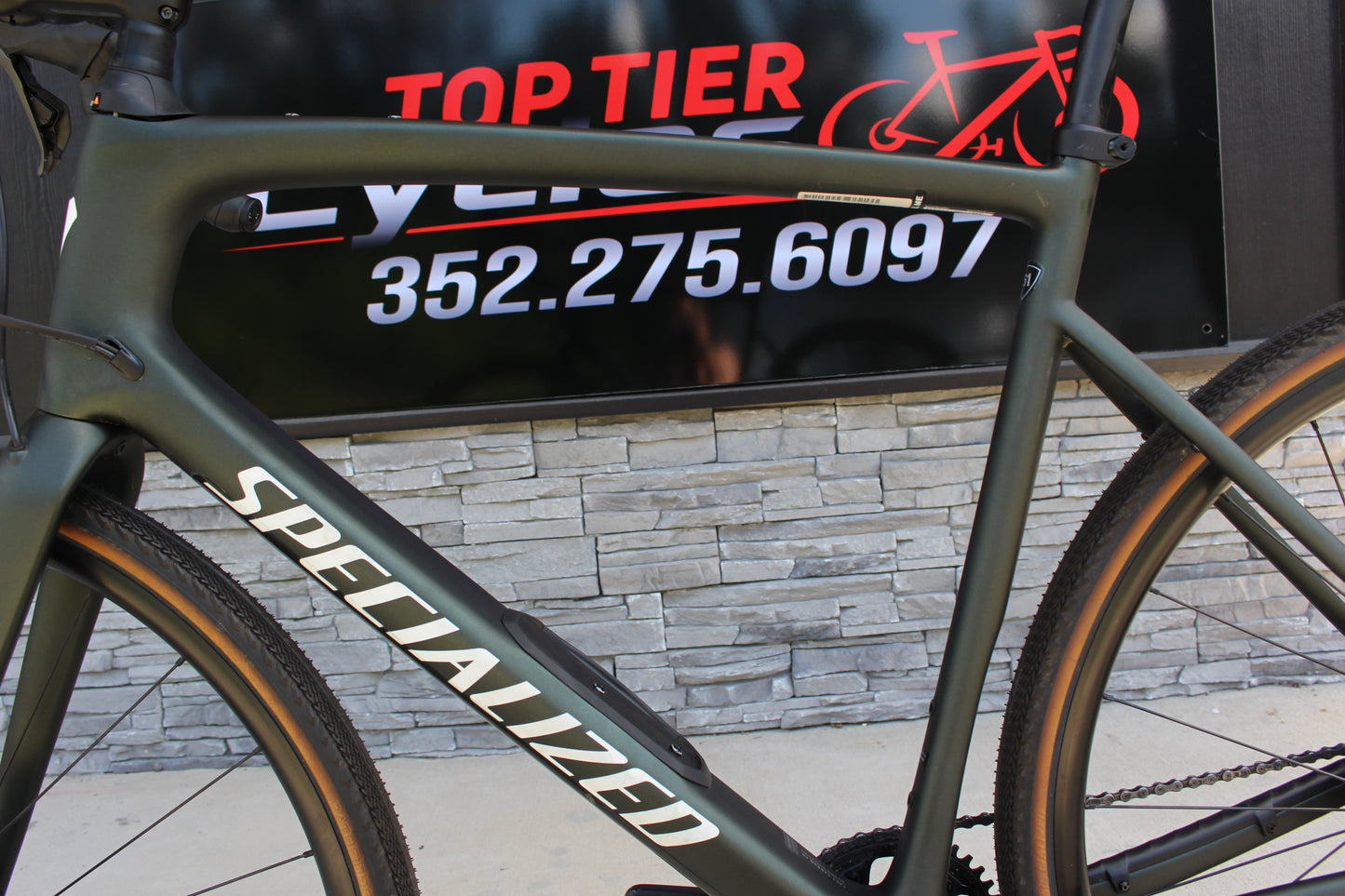 2021 Specialized Diverge Expert Di2- Carbon- Gravel