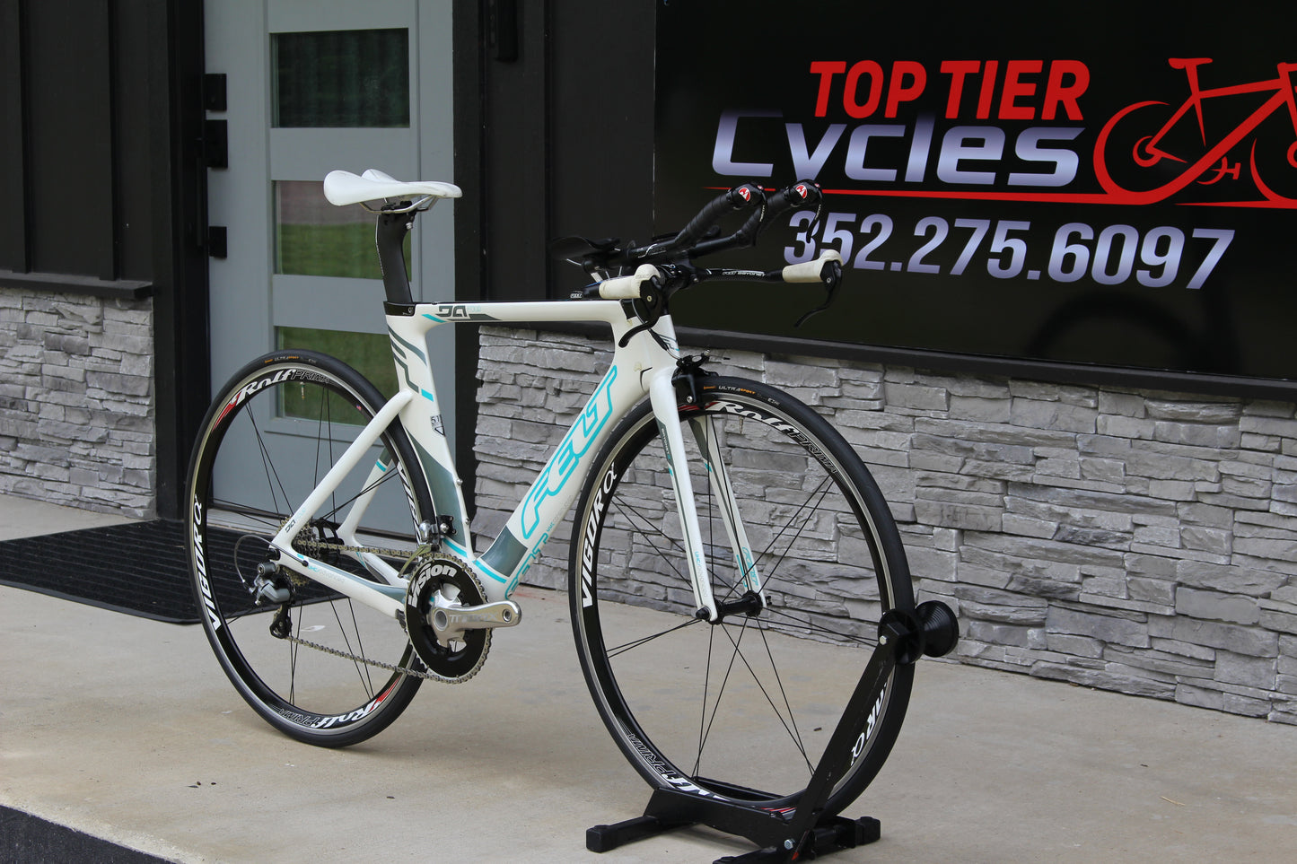 2013 Felt DA4 Tri/TT- Womens- Carbon- Ultegra