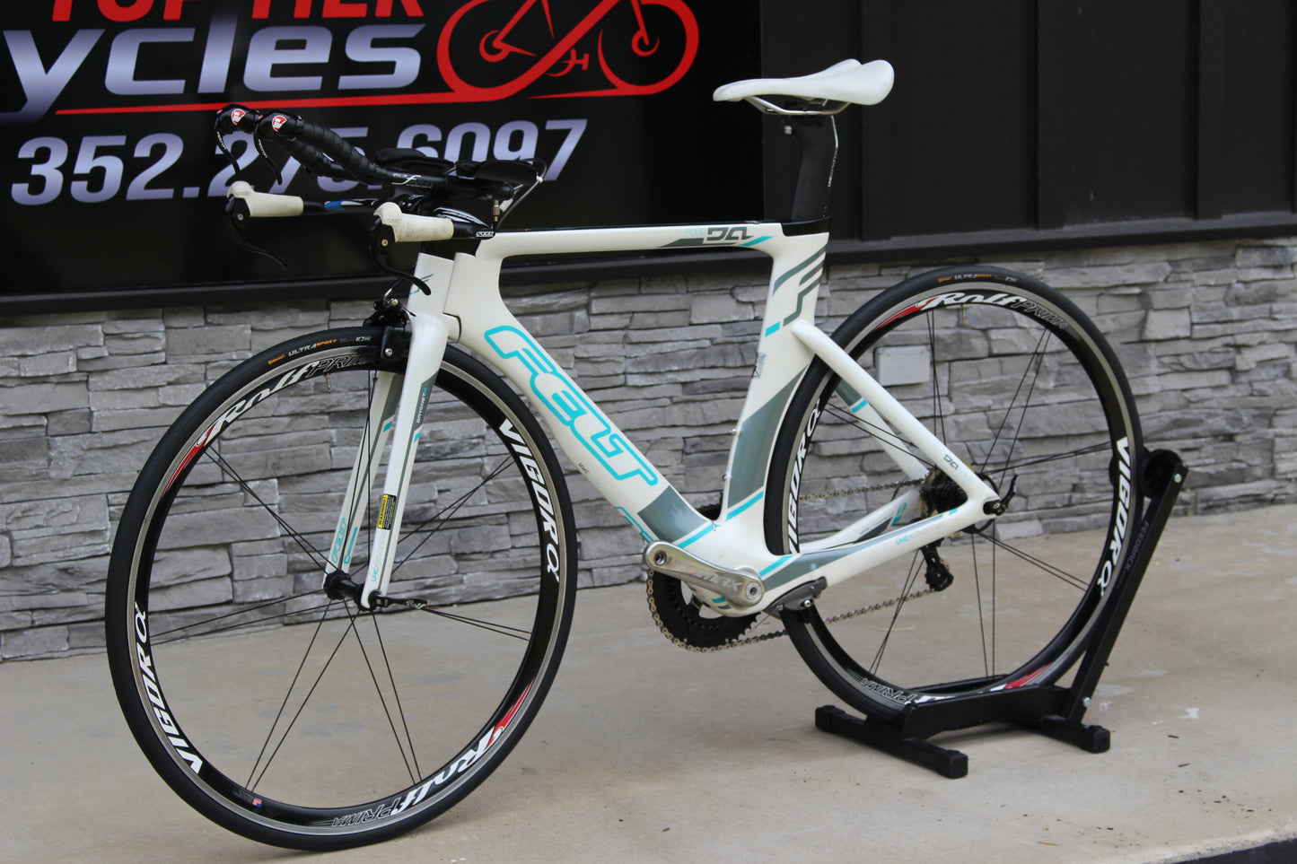 2013 Felt DA4 Tri/TT- Womens- Carbon- Ultegra