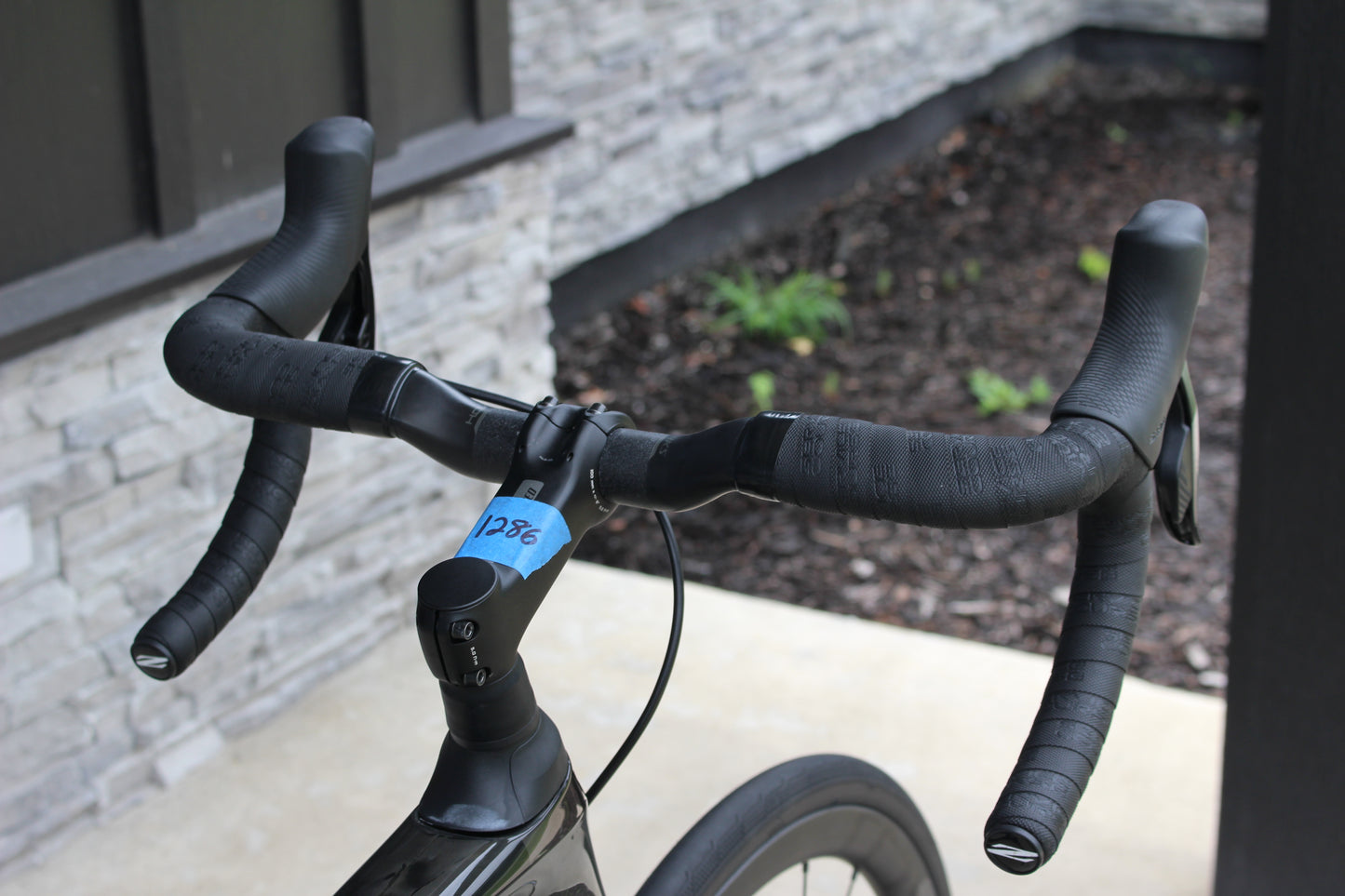 2020 Specialized Roubaix Pro- Force AXS- Disc- 17lbs