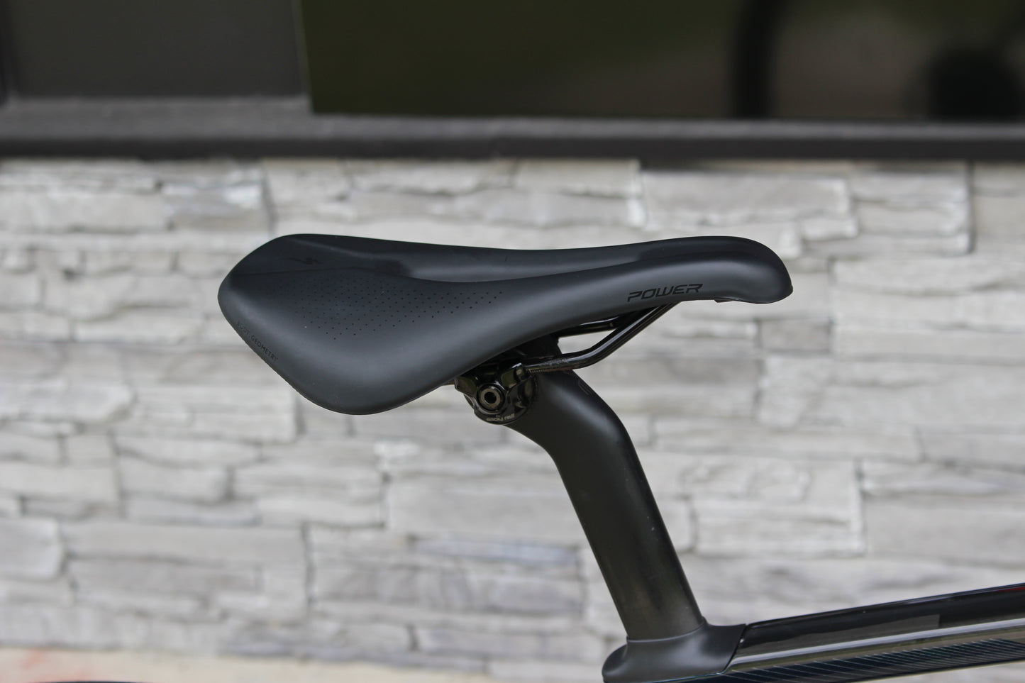 2020 Specialized Roubaix Pro- Force AXS- Disc- 17lbs