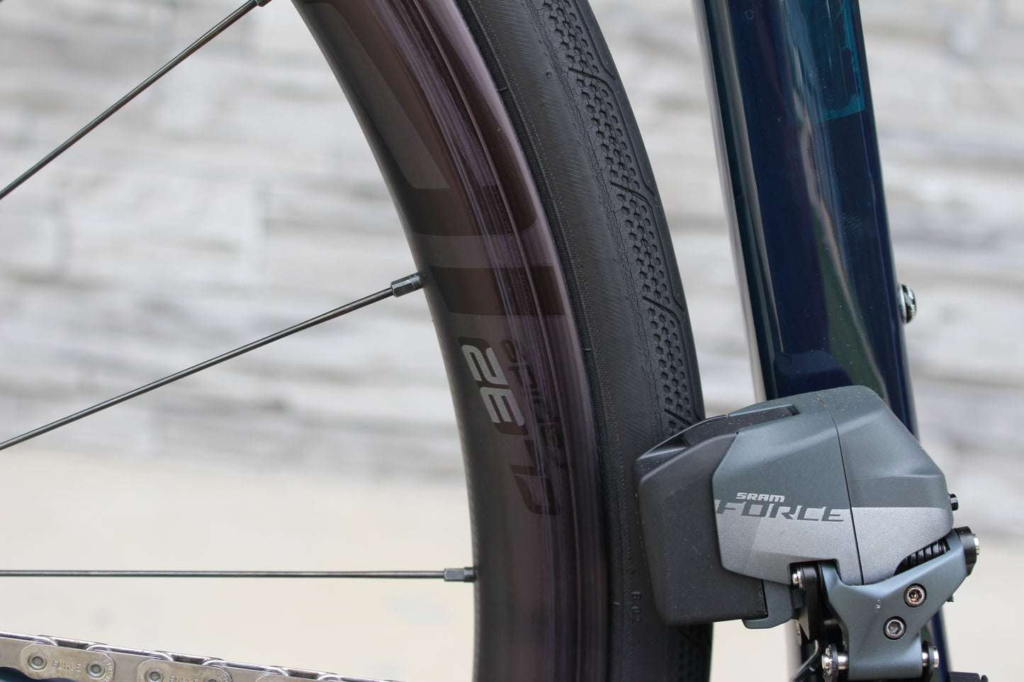 2020 Specialized Roubaix Pro- Force AXS- Disc- 17lbs