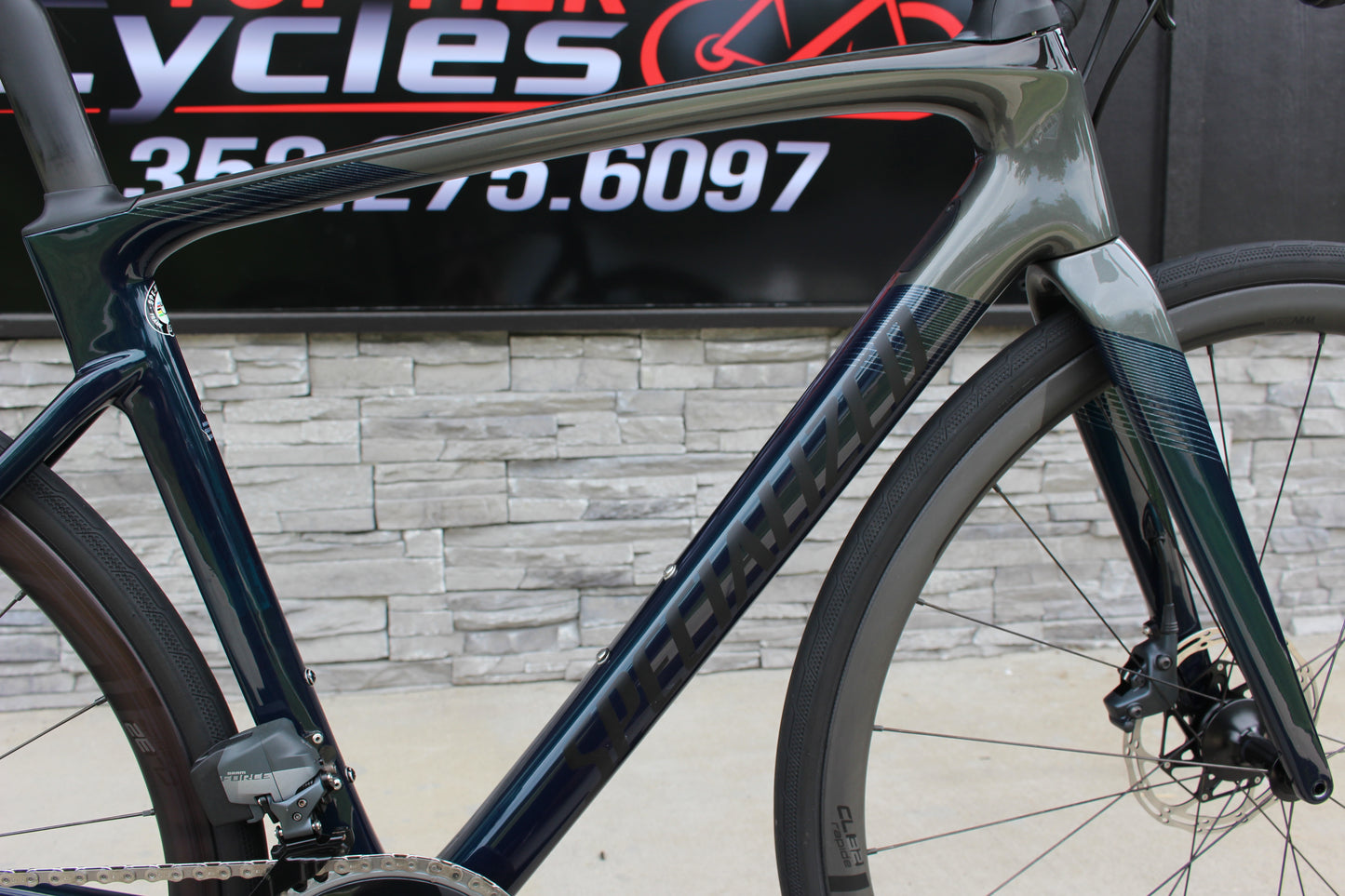 2020 Specialized Roubaix Pro- Force AXS- Disc- 17lbs