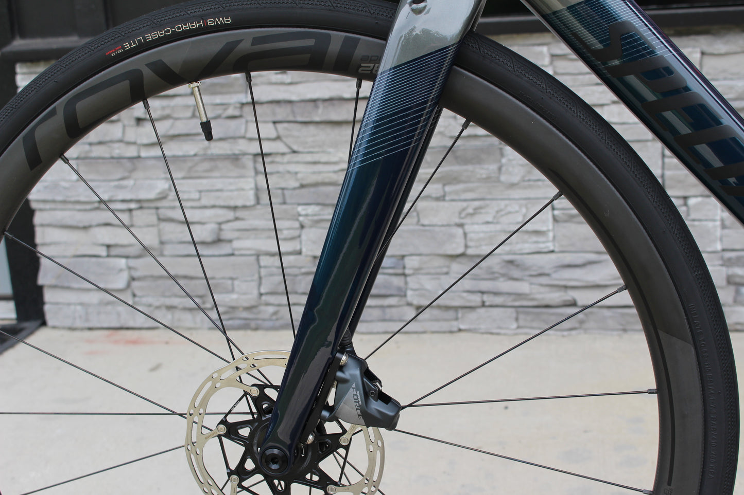 2020 Specialized Roubaix Pro- Force AXS- Disc- 17lbs