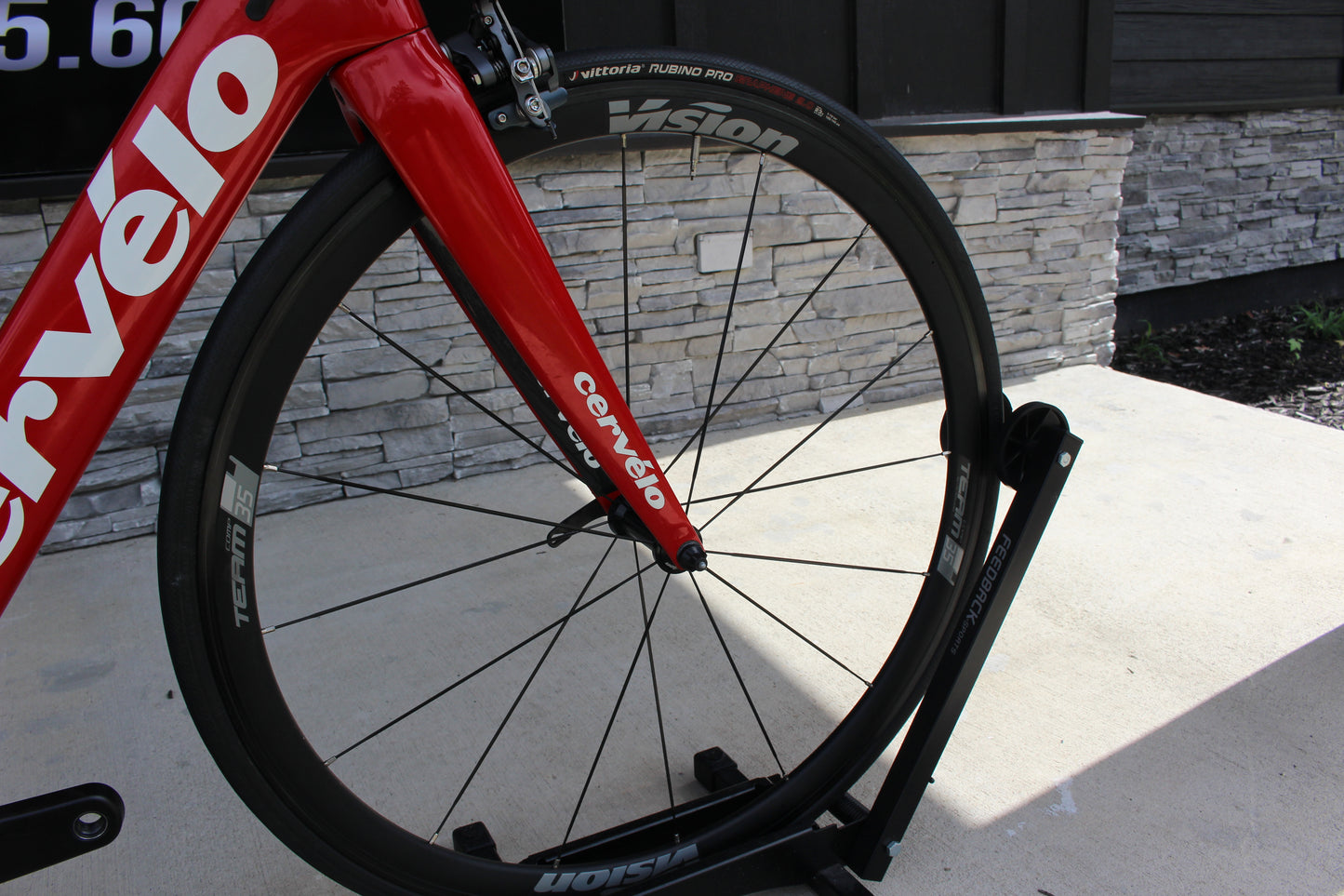 2014 Cervelo S3- Carbon Aero Road- 17lbs