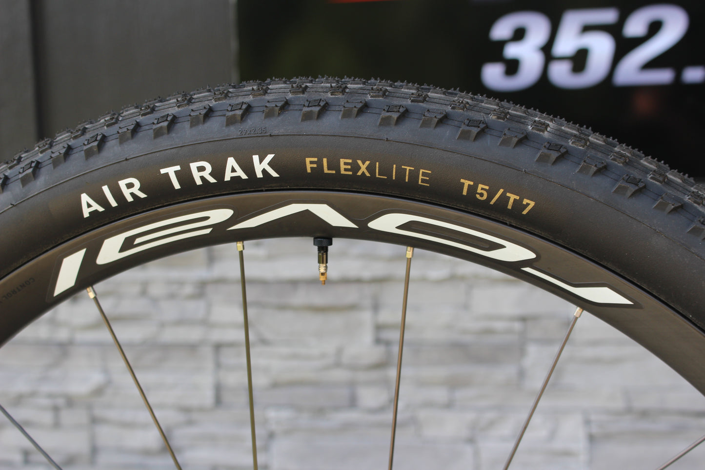 2026 Specialized S-Works Epic 8- Flight Att- 22lb