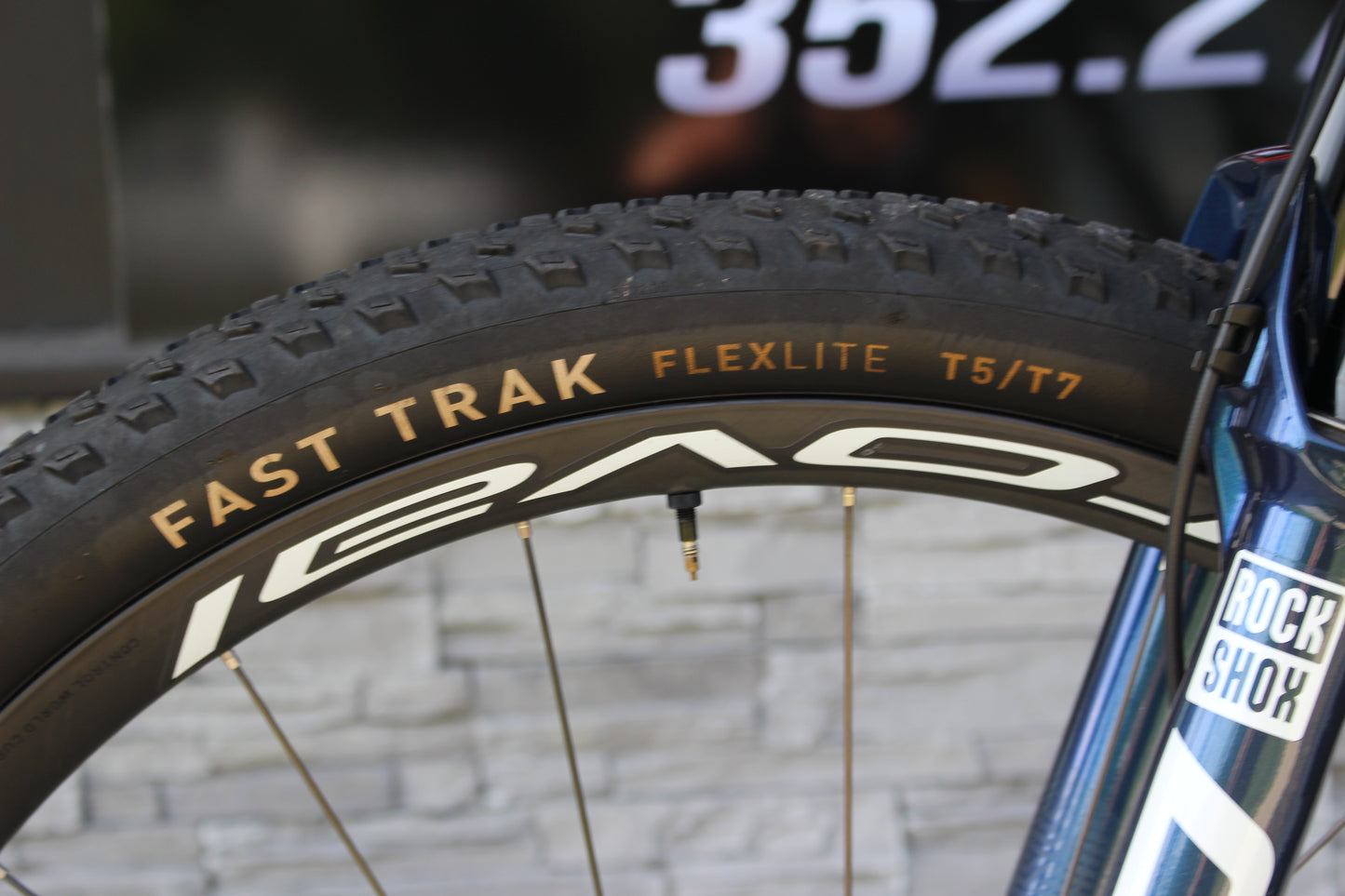 2026 Specialized S-Works Epic 8- Flight Att- 22lb