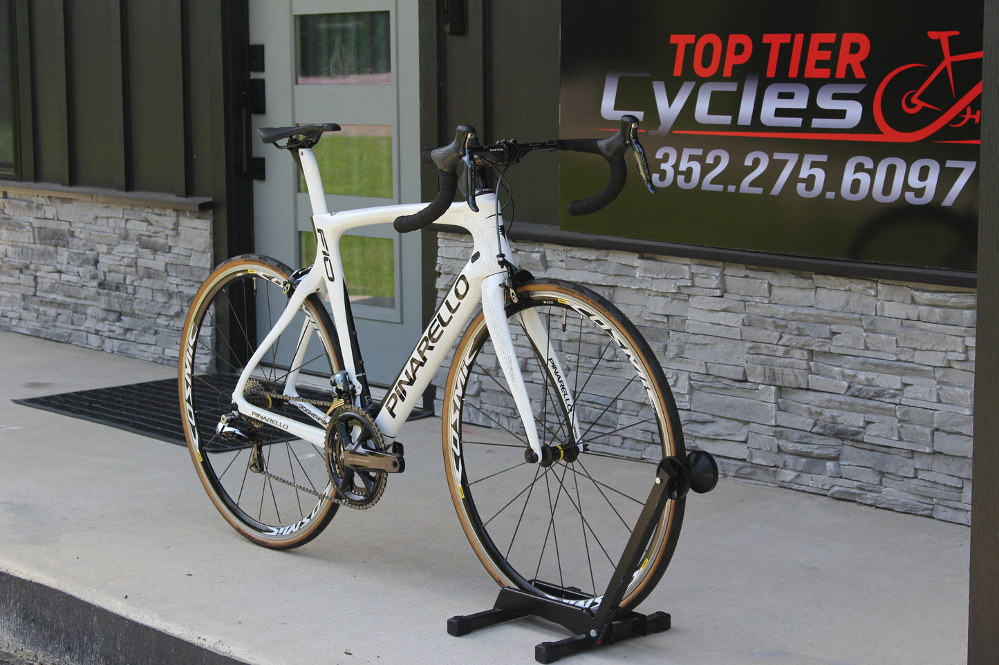 2018 Pinarello F10- DuraAce Di2- Mavic Wheels