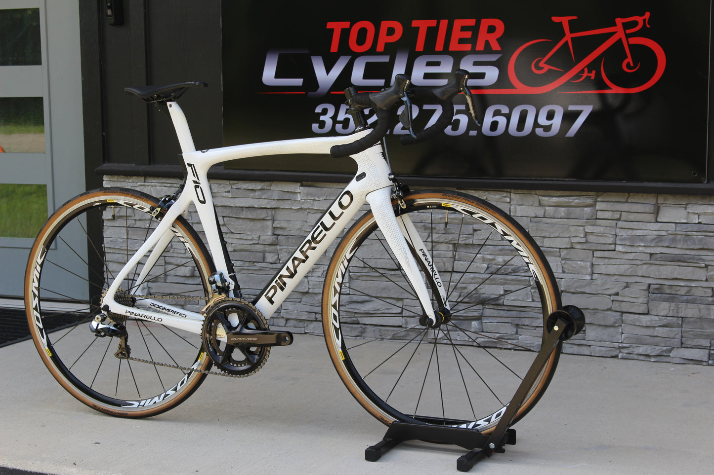2018 Pinarello F10- DuraAce Di2- Mavic Wheels