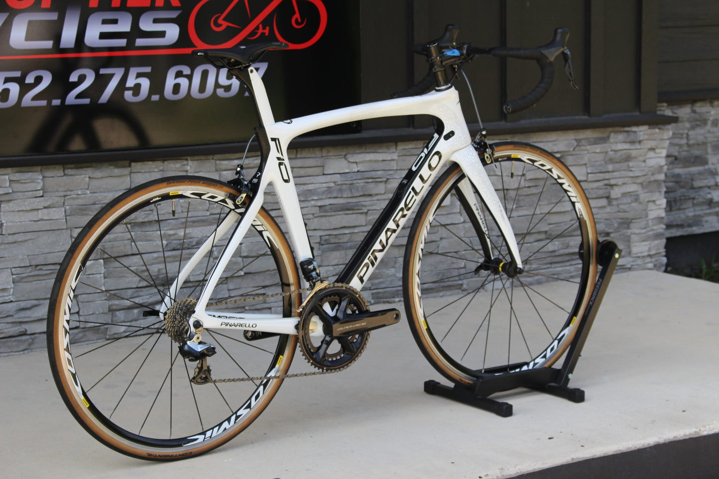 2018 Pinarello F10- DuraAce Di2- Mavic Wheels