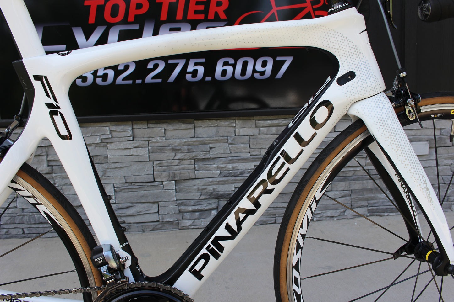 2018 Pinarello F10- DuraAce Di2- Mavic Wheels