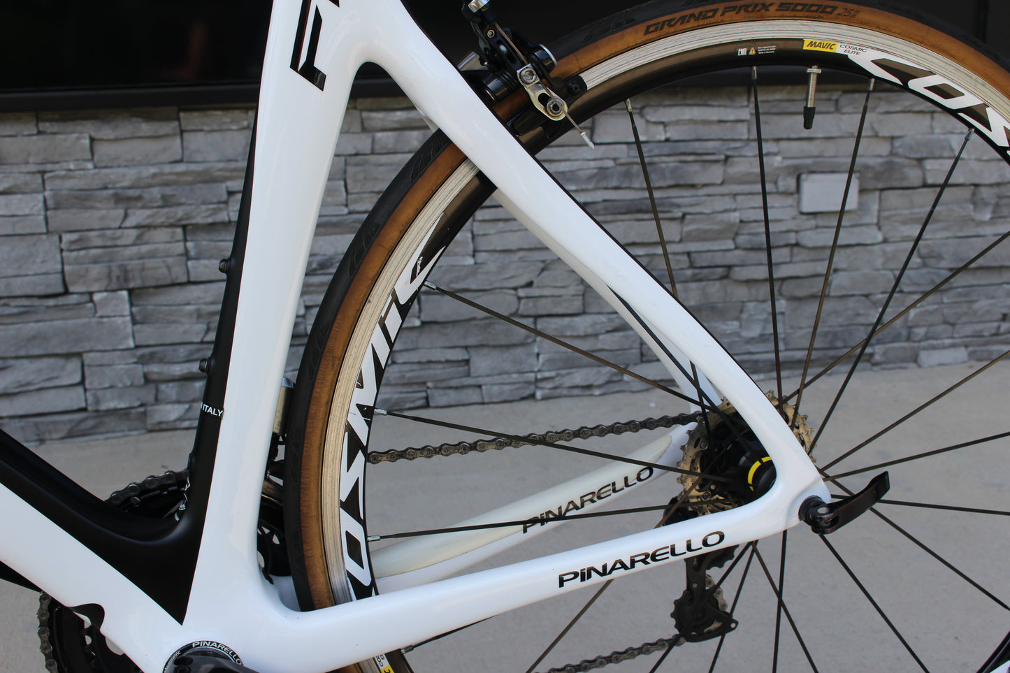 2018 Pinarello F10- DuraAce Di2- Mavic Wheels