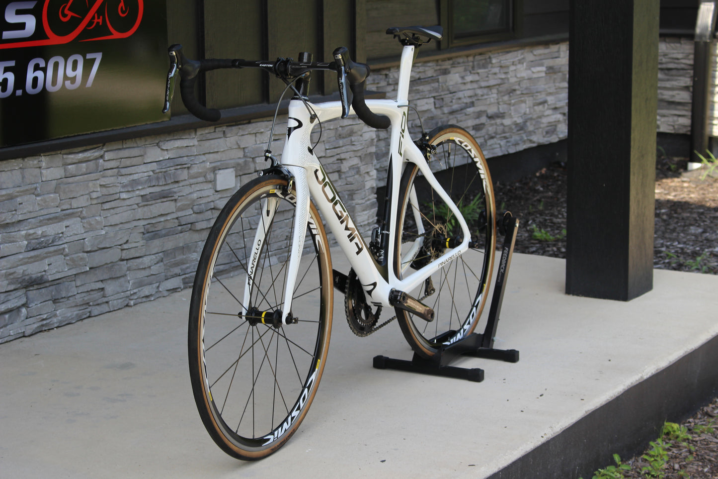 2018 Pinarello F10- DuraAce Di2- Mavic Wheels