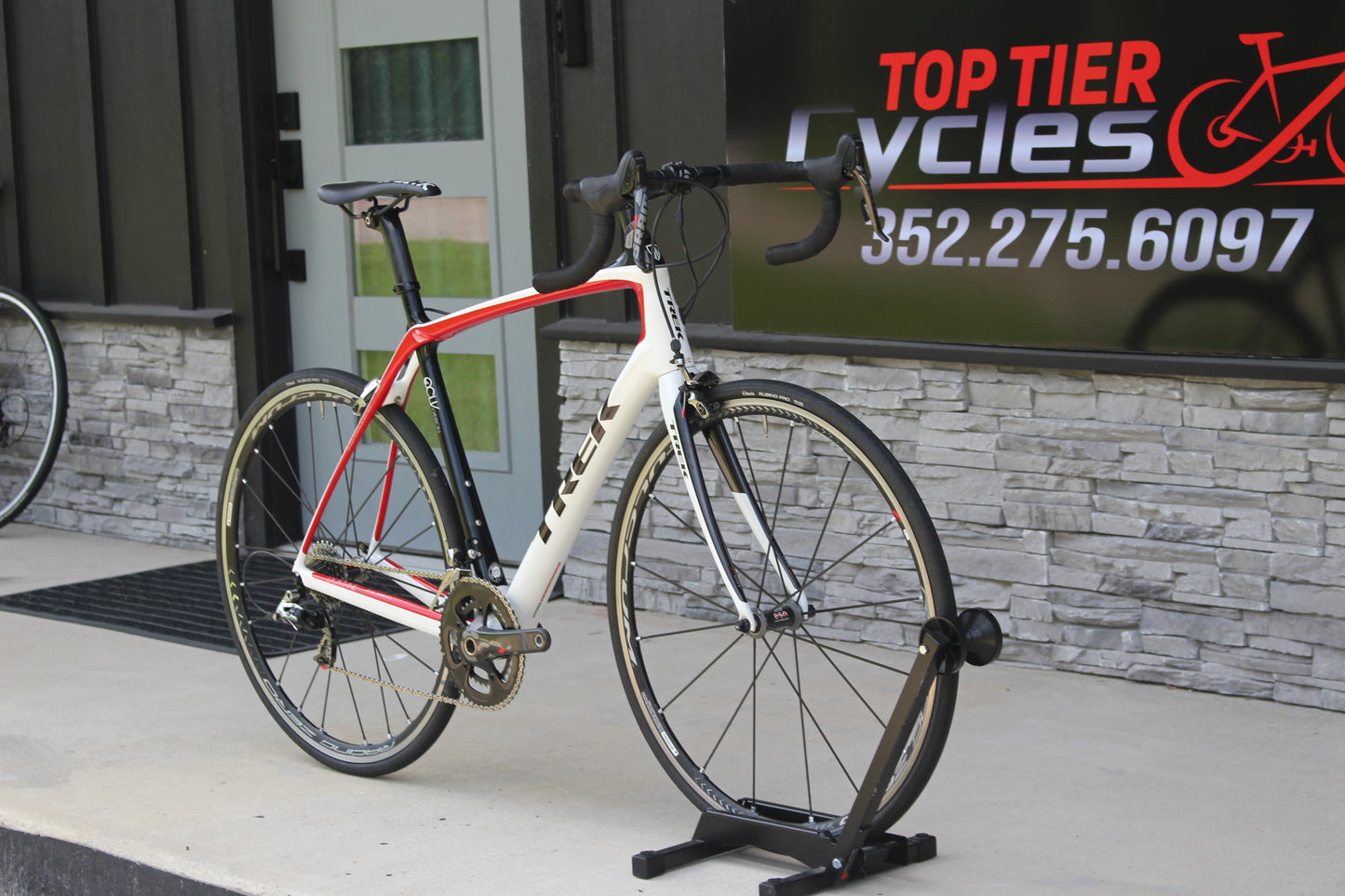 2013 Trek Domane 6.9 - SRAM Red - 15lbs