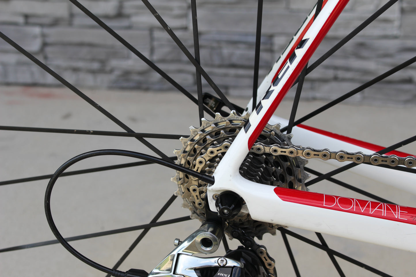 2013 Trek Domane 6.9 - SRAM Red - 15lbs
