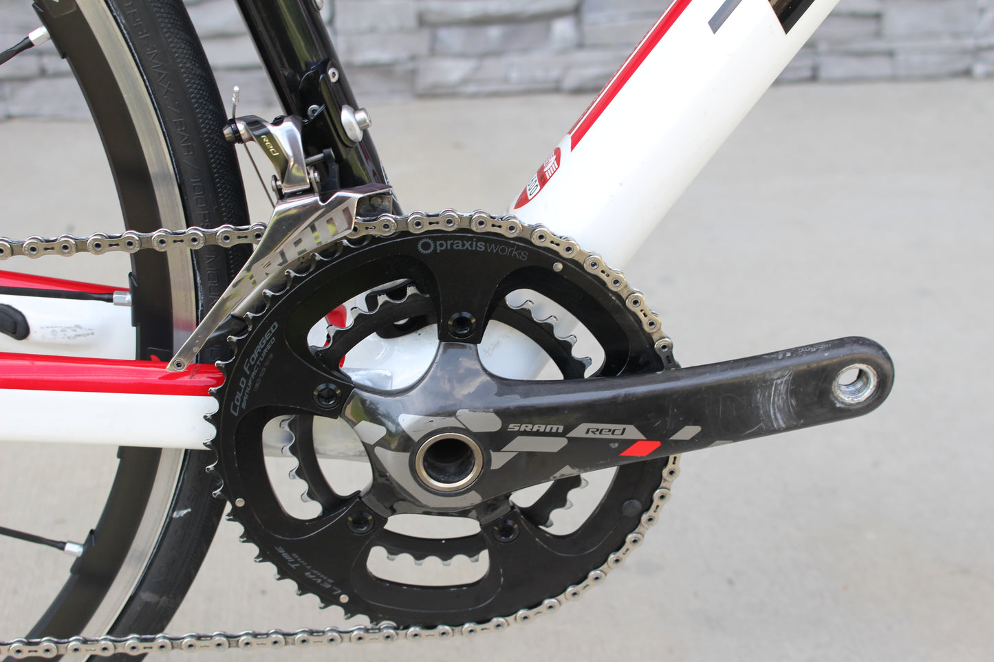2013 Trek Domane 6.9 - SRAM Red - 15lbs