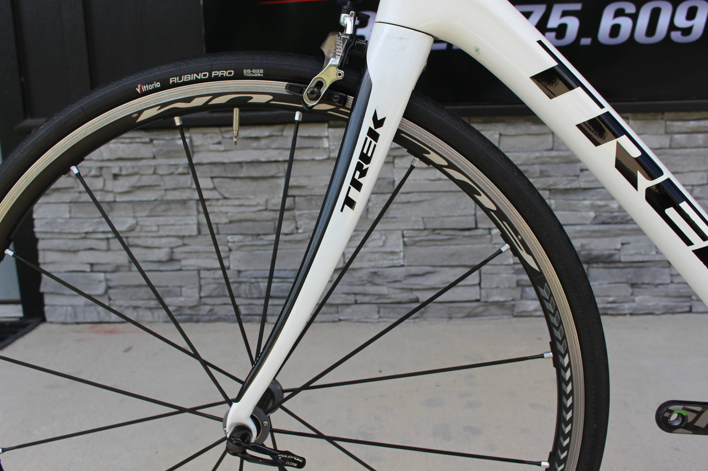 2013 Trek Domane 6.9 - SRAM Red - 15lbs