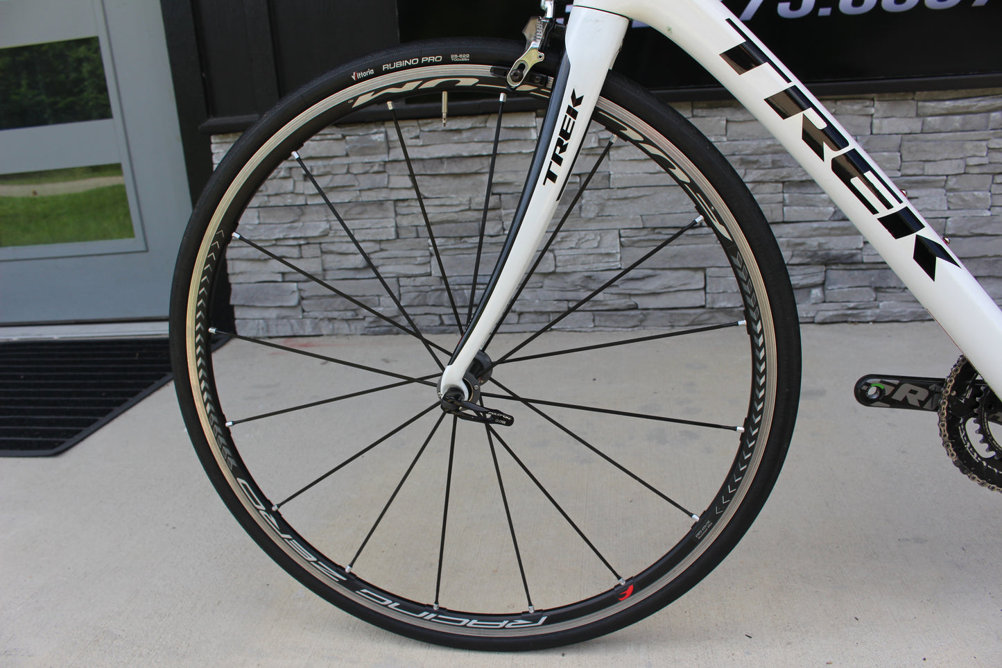 2013 Trek Domane 6.9 - SRAM Red - 15lbs