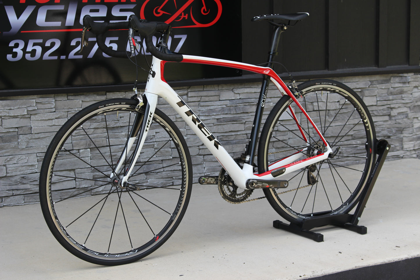 2013 Trek Domane 6.9 - SRAM Red - 15lbs