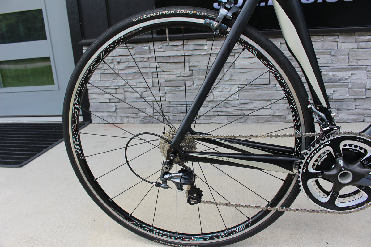 2015 Specialized Venge Expert Ultegra- 16 lbs
