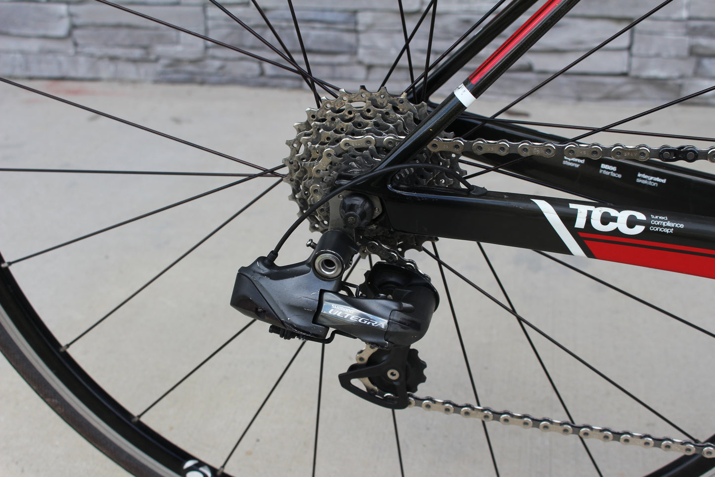 2012 BMC Teammachine SLR01- Ultegra Di2- 17 lbs