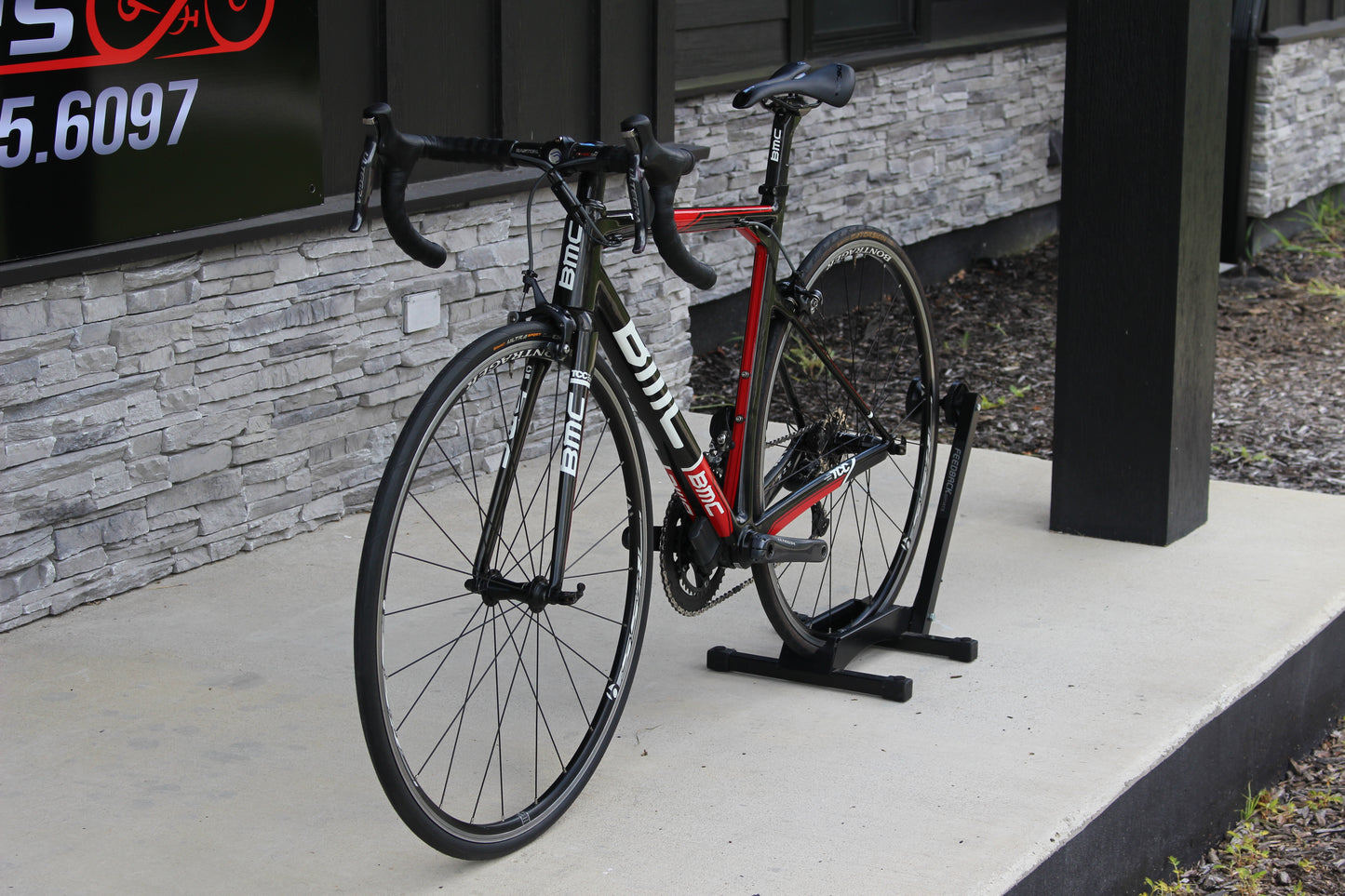 2012 BMC Teammachine SLR01- Ultegra Di2- 17 lbs