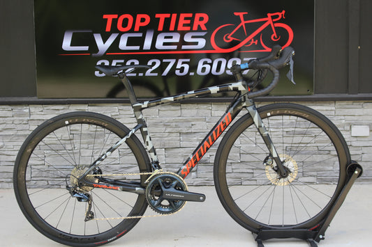 2019 Specialized Tarmac Expert Disc!- 16lbs- Race Wheels