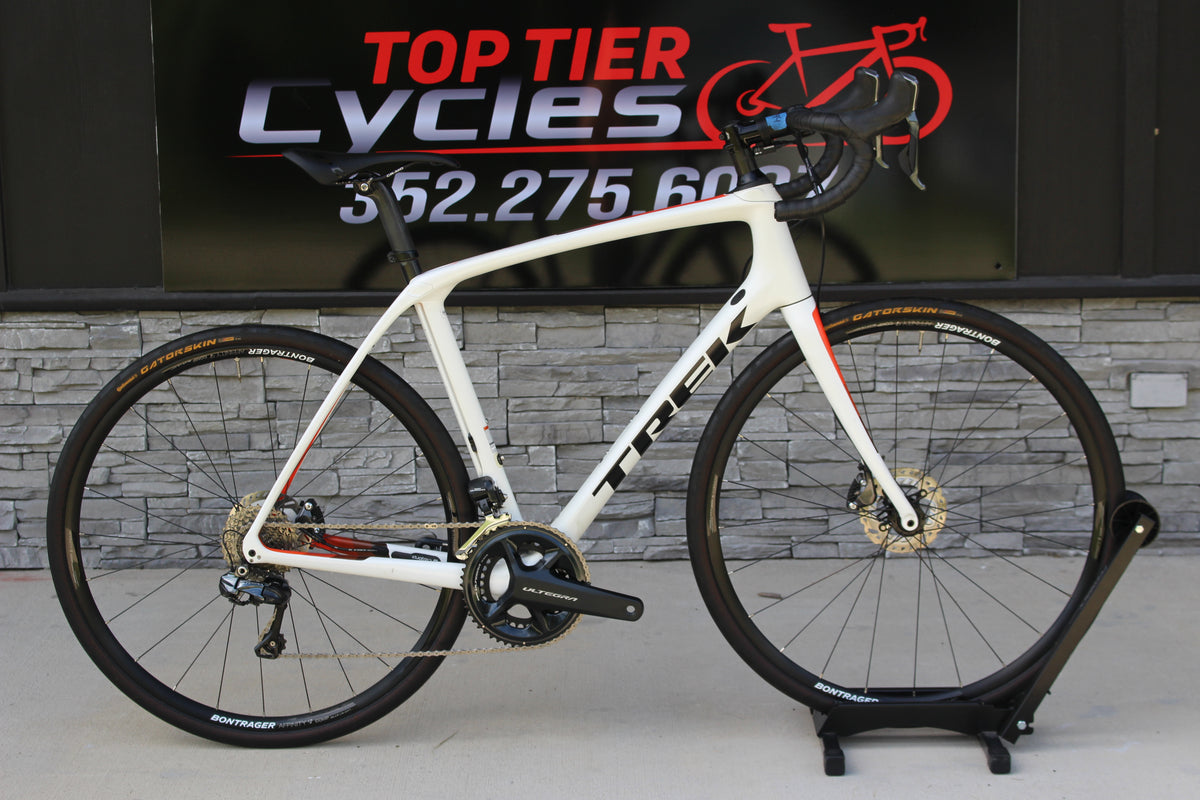 2017 Trek Domane SLR 7 Disc-18lbs- Ultegra Di2
