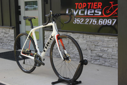 2017 Trek Domane SLR 7 Disc-18lbs- Ultegra Di2