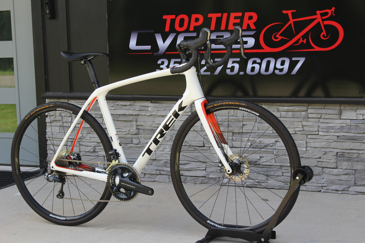 2017 Trek Domane SLR 7 Disc-18lbs- Ultegra Di2