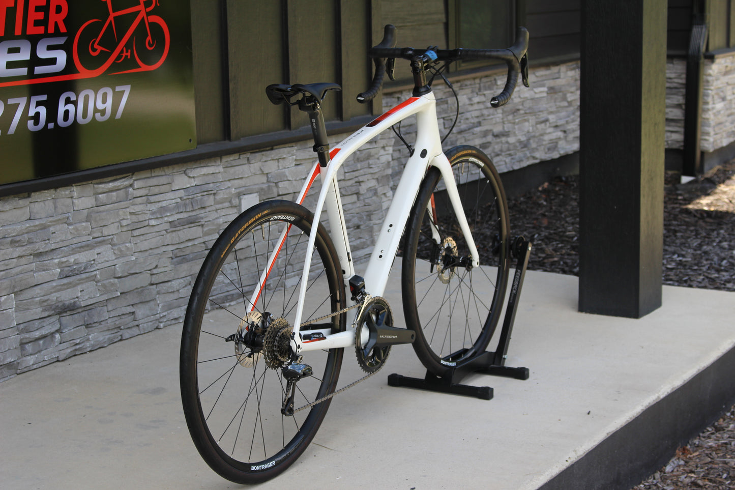 2017 Trek Domane SLR 7 Disc-18lbs- Ultegra Di2
