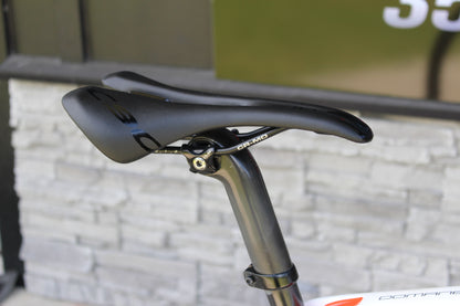 2017 Trek Domane SLR 7 Disc-18lbs- Ultegra Di2