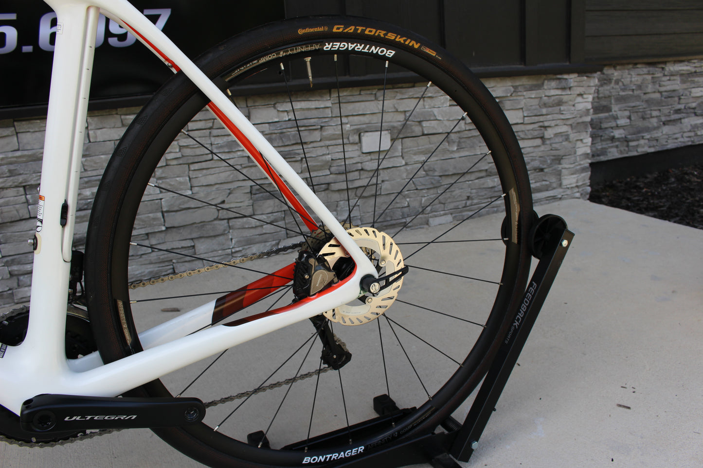 2017 Trek Domane SLR 7 Disc-18lbs- Ultegra Di2