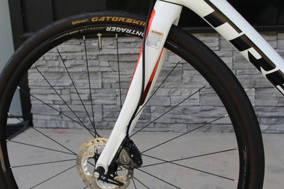 2017 Trek Domane SLR 7 Disc-18lbs- Ultegra Di2