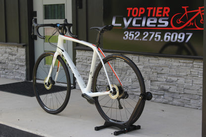 2017 Trek Domane SLR 7 Disc-18lbs- Ultegra Di2