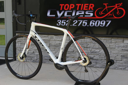 2017 Trek Domane SLR 7 Disc-18lbs- Ultegra Di2