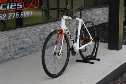 2017 Trek Domane SLR 7 Disc-18lbs- Ultegra Di2
