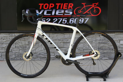 2017 Trek Domane SLR 7 Disc-18lbs- Ultegra Di2
