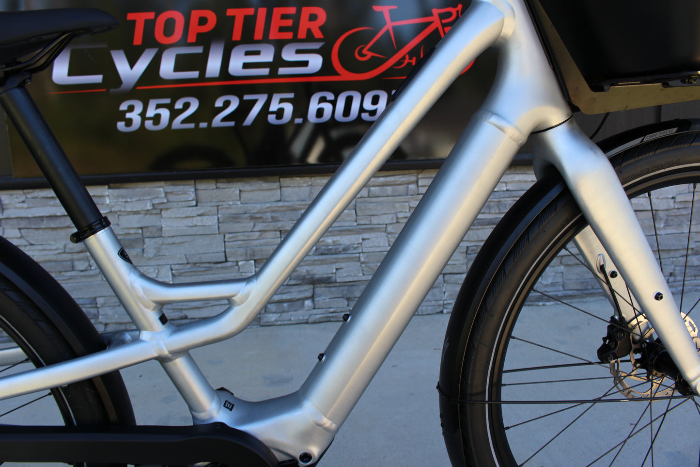 2022 Specialized Turbo Como SL 5.0 - LIKE NEW Demo bike