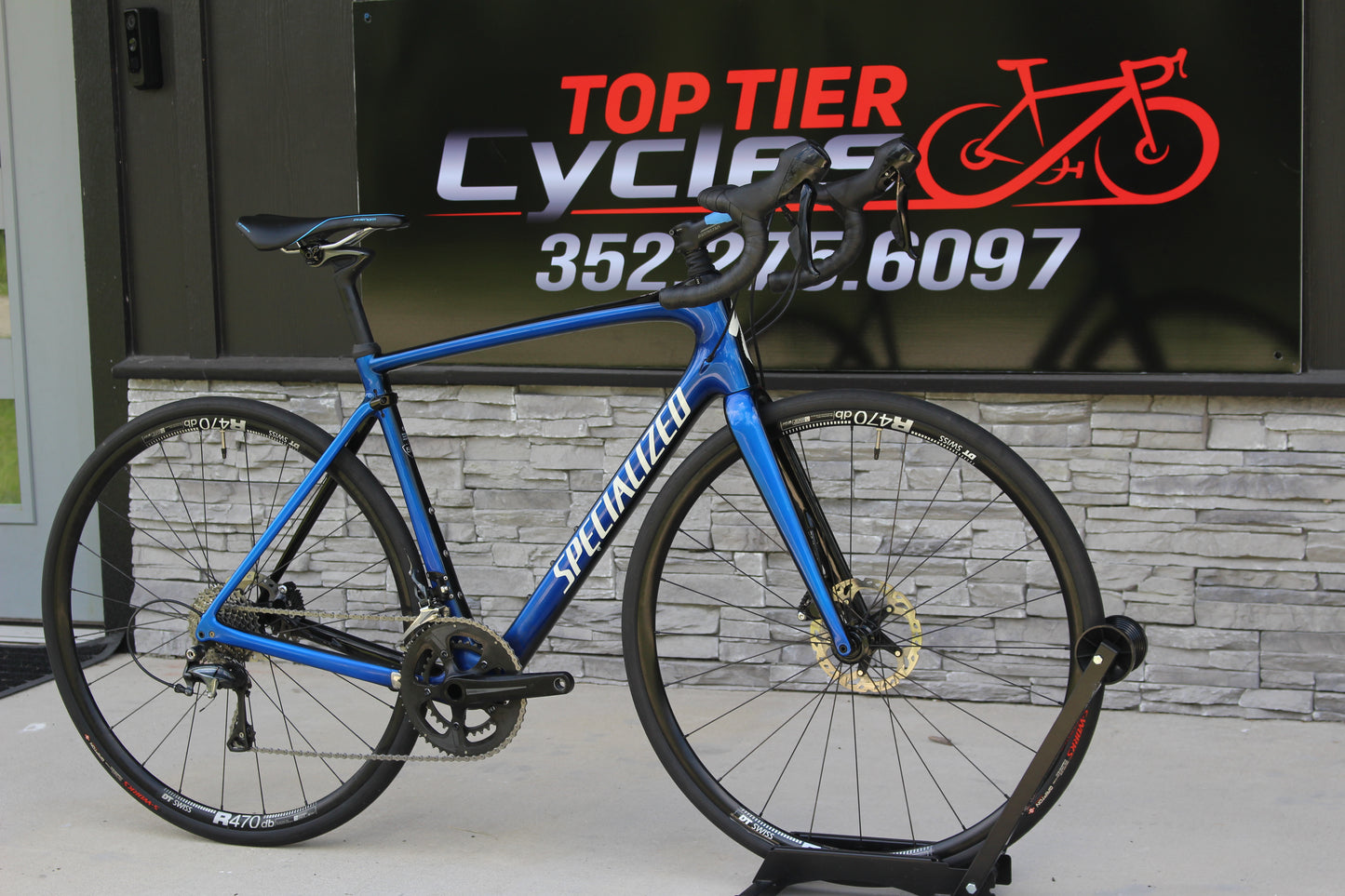 2017 Specialized Roubaix- Ultegra-Disc- 18lbs- Clean!