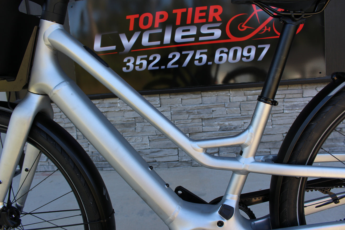 2022 Specialized Turbo Como SL 5.0 - LIKE NEW Demo bike