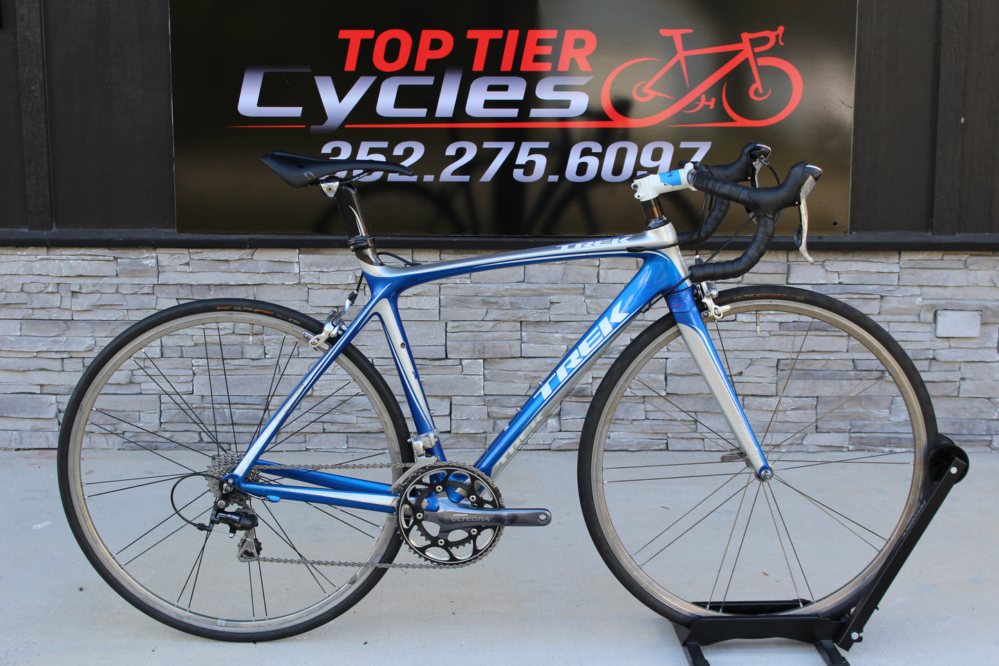 2009 Trek Madone 5.2 - Full Carbon Roadie - 16lbs
