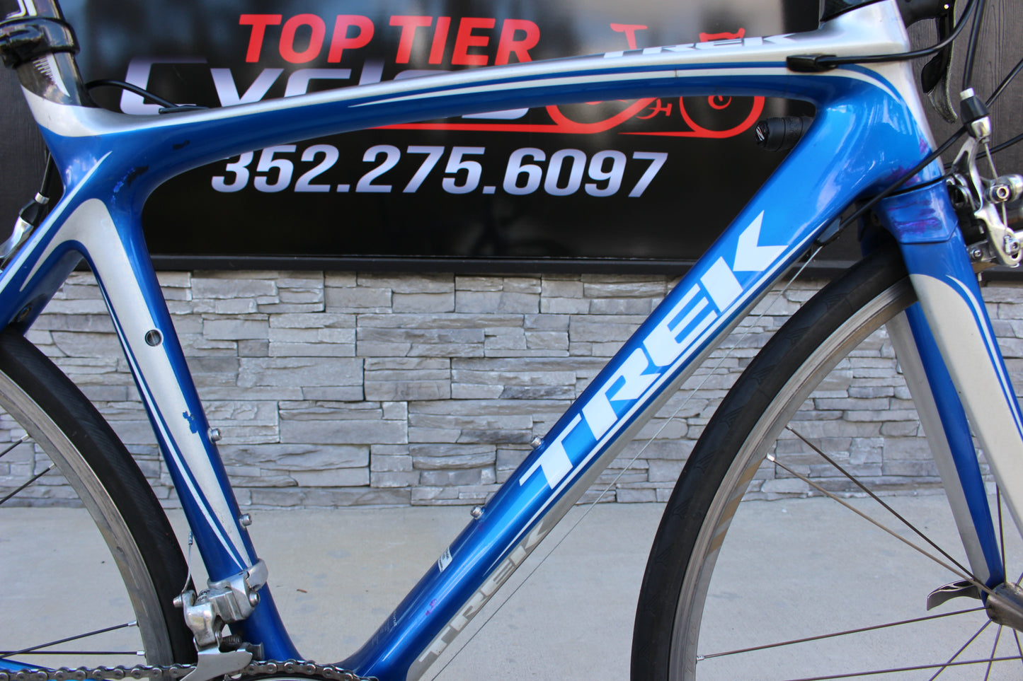 2009 Trek Madone 5.2 - Full Carbon Roadie - 16lbs