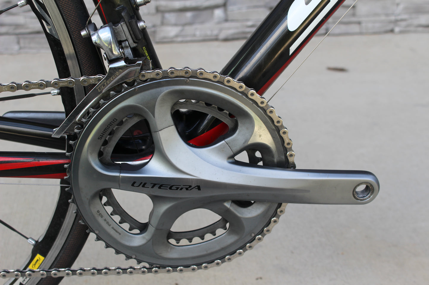 2011 Scott Addict R2- 15lbs- Ultegra