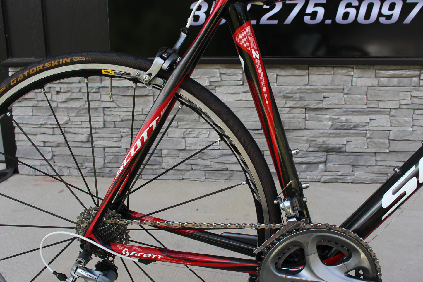 2011 Scott Addict R2- 15lbs- Ultegra