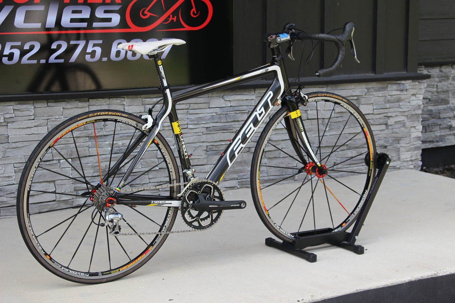 2010 Felt Z5 - Full Carbon - Shimano 105 - 17lb