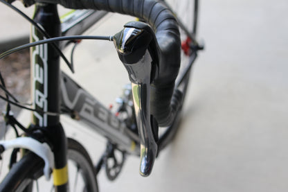 2010 Felt Z5 - Full Carbon - Shimano 105 - 17lb
